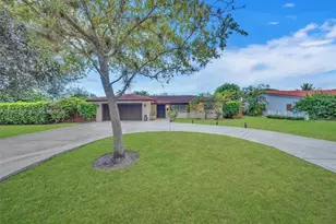 10305 NW 42nd Dr, Coral Springs, FL 33065 - Photo 1