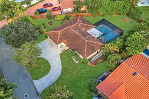 10305 NW 42nd Dr, Coral Springs, FL 33065 - Photo 51