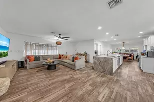 10305 NW 42nd Dr, Coral Springs, FL 33065 - Photo 13