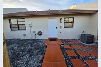1427 Towhee St, Homestead, FL 33035 - Photo 1