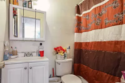 231 SW 8th Ct, Pompano Beach, FL 33060 - Photo 13