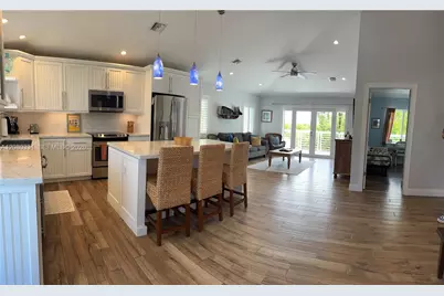102 Venetian Dr, Islamorada, FL 33036 - Photo 7