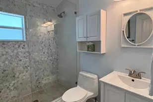 102 Venetian Dr, Islamorada, FL 33036 - Photo 17