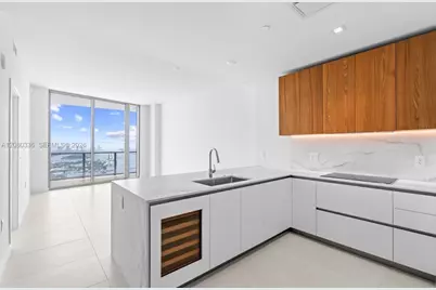 1400 Biscayne #3805, Miami, FL 33132 - Photo 5