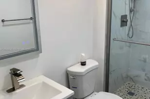 816 NW 11th St, Miami, FL 33136 - Photo 5