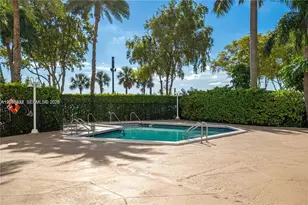 1420 Brickell Bay Dr, Miami, FL 33131 - Photo 7