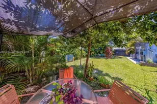 2326 Harding St, Hollywood, FL 33020 - Photo 15