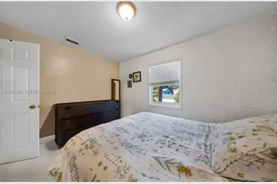 2326 Harding St, Hollywood, FL 33020 - Photo 19