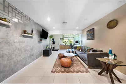 2326 Harding St, Hollywood, FL 33020 - Photo 13