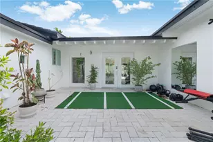 7501 W Adventure Ave, North Bay Village, FL 33141 - Photo 5