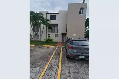 6600 W 2nd Ct #15, Hialeah, FL 33012 - Photo 3