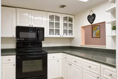 6600 W 2nd Ct #15, Hialeah, FL 33012 - Photo 3