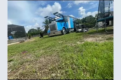 1422 NW 20th St, Homestead, FL 33030 - Photo 11
