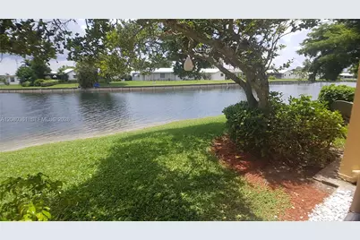 7640 Westwood Dr #403, Tamarac, FL 33321 - Photo 17