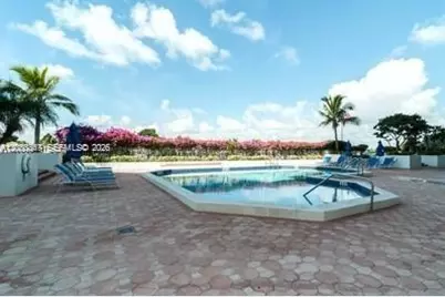 5700 Collins Ave #8M, Miami Beach, FL 33140 - Photo 5