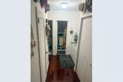 5700 Collins Ave #8M, Miami Beach, FL 33140 - Photo 19