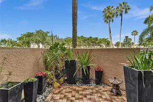 7518 Fairfax Dr, Tamarac, FL 33321 - Photo 45