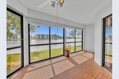 7518 Fairfax Dr #110, Tamarac, FL 33321 - Photo 37