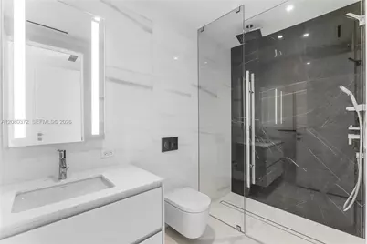 300 Biscayne Blvd Way #4102, Miami, FL 33131 - Photo 27