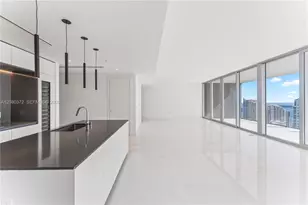 300 Biscayne Blvd Way, Miami, FL 33131 - Photo 11