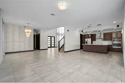15742 NW 88th Ave, Miami Lakes, FL 33018 - Photo 11
