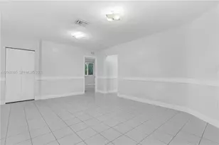 9441 SW 27th Dr, Miami, FL 33165 - Photo 15