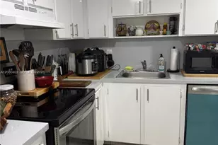 5050 NW 7th St, Miami, FL 33126 - Photo 29