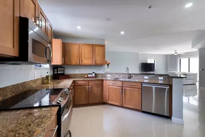 8390 SW 72nd Ave #612, Miami, FL 33143 - Photo 9