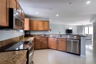 8390 SW 72nd Ave, Miami, FL 33143 - Photo 9
