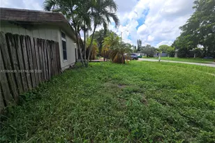 7912 NW 73rd Ave, Tamarac, FL 33321 - Photo 3