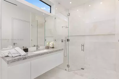 2560 Del Lago Dr, Fort Lauderdale, FL 33316 - Photo 47
