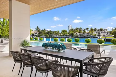 2560 Del Lago Dr, Fort Lauderdale, FL 33316 - Photo 21