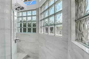 171 SW 101st Ave, Plantation, FL 33324 - Photo 11