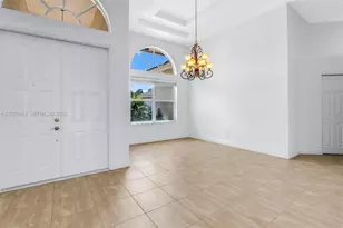 171 SW 101st Ave, Plantation, FL 33324 - Photo 3