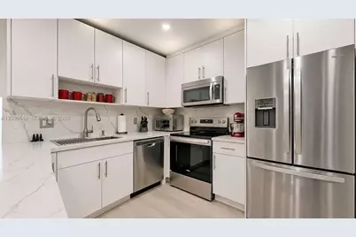 6 Carmona Ave, Coral Gables, FL 33134 - Photo 13