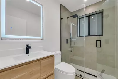 6235 SW 24th St, Miami, FL 33147 - Photo 21