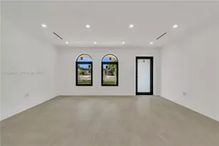 6235 SW 24th St, Miami, FL 33147 - Photo 5