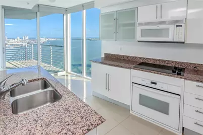 335 S Biscayne Blvd #3709, Miami, FL 33131 - Photo 13