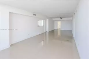 335 S Biscayne Blvd, Miami, FL 33131 - Photo 11