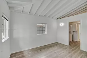 2125 Alamanda Dr, North Miami, FL 33181 - Photo 33