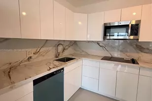 900 Bay Dr, Miami Beach, FL 33141 - Photo 13