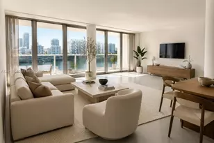 900 Bay Dr, Miami Beach, FL 33141 - Photo 1