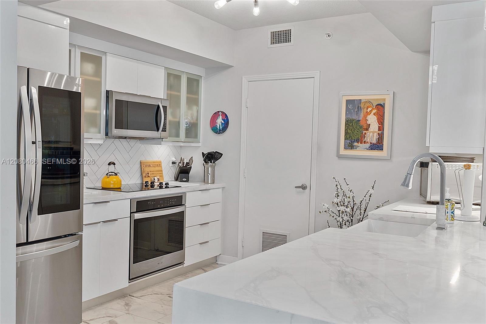 9066 SW 73rd Ct #1809 - 9066 SW 73rd Ct #1809, Miami, FL 33156 Luxury Property | Jose Angel Pina