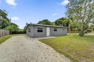 1843 Lauderdale Manor Dr, Fort Lauderdale, FL 33311 - Photo 3