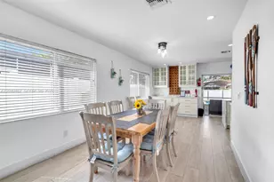 821 Harrison St, Hollywood, FL 33019 - Photo 9