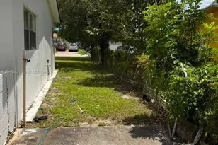 6111 NW 17th Ct, Sunrise, FL 33313 - Photo 9