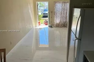 13990 NE 20th Ct, North Miami Beach, FL 33181 - Photo 3