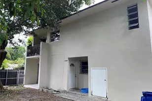11330 Peachtree Dr, Miami, FL 33161 - Photo 9