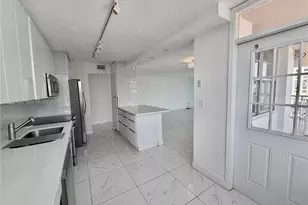 18081 Biscayne Blvd, Aventura, FL 33160 - Photo 19