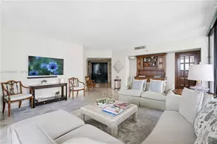 520 Brickell Key Dr, Miami, FL 33131 - Photo 5